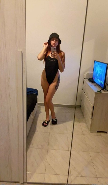 Foto di nudo di fuga di OnlyFans di Miathorneofficial