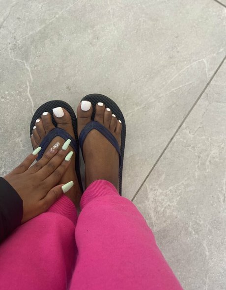 Foto di nudo di fuga di OnlyFans di Chocolatefeet8