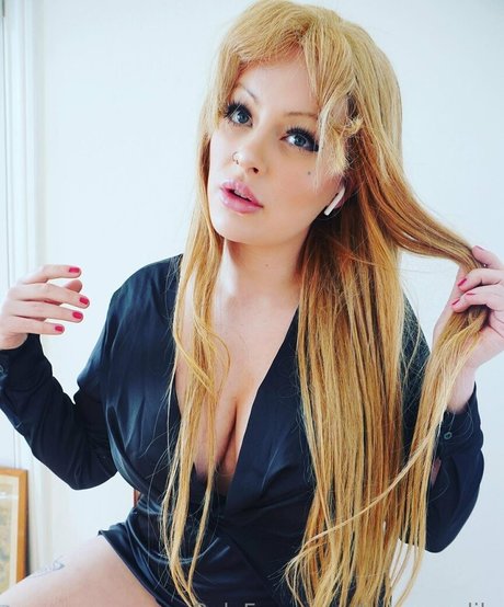 Lunamarylily