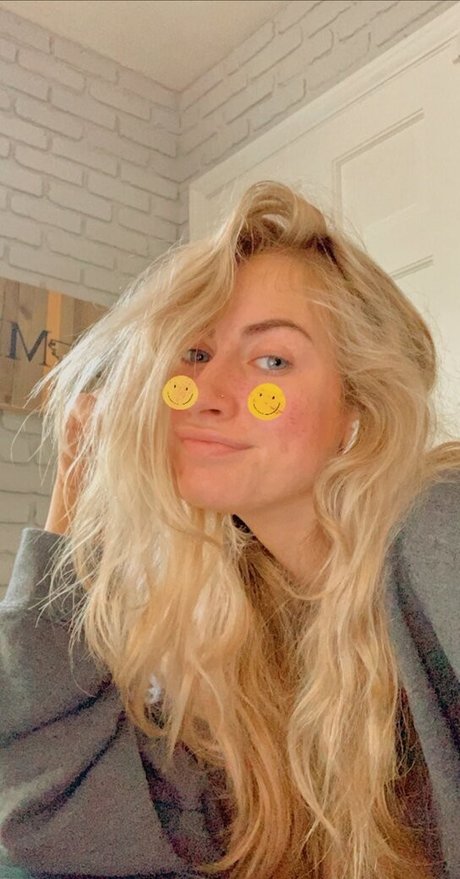 Foto di nudo di fuga di OnlyFans di Sarah Kate Stricker