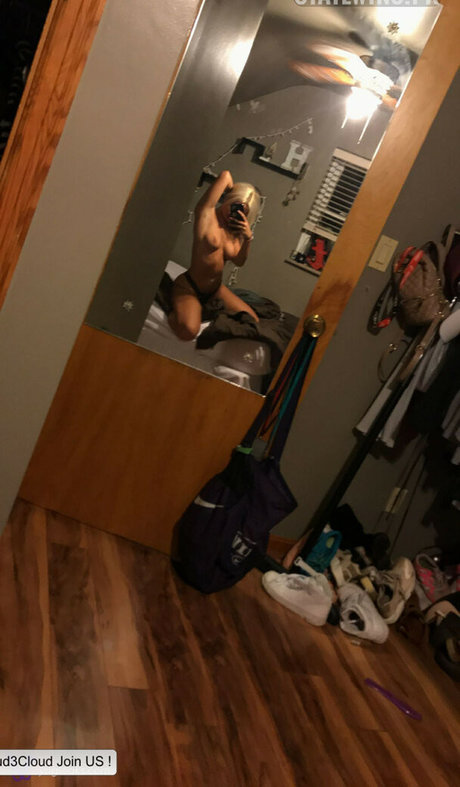 Foto di nudo di fuga di OnlyFans di Haley Schomaker