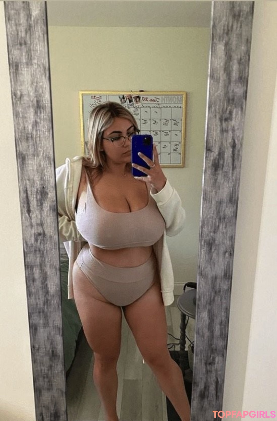 Foto di nudo di fuga di OnlyFans di Boobsrealmcom #8 Foto di nudo di fuga di OnlyFans di Boobsrealmcom #8