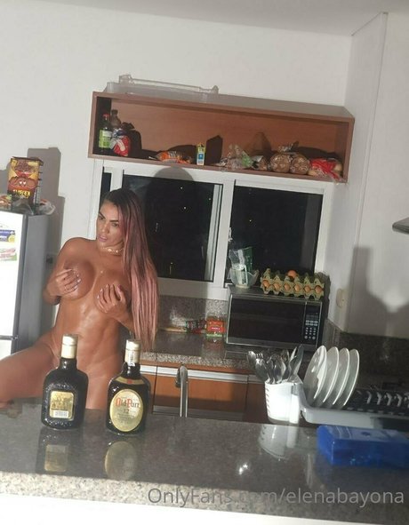 Foto di nudo di fuga di OnlyFans di Elena Bayona