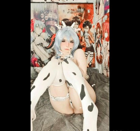 Foto di nudo di fuga di OnlyFans di Momoiro Cosplay