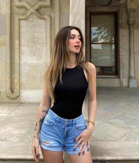 Foto di nudo di fuga di OnlyFans di Melike Saygin