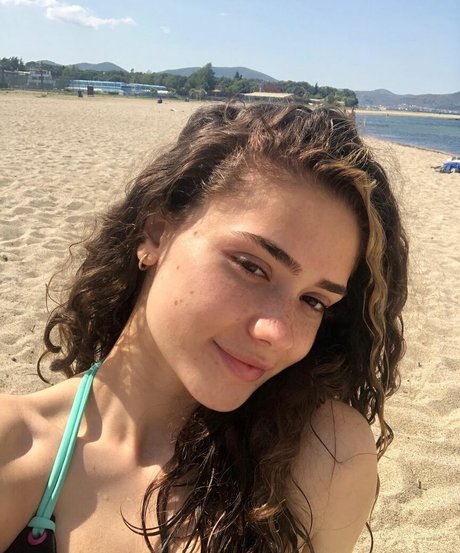 Foto di nudo di fuga di OnlyFans di Melike Saygin