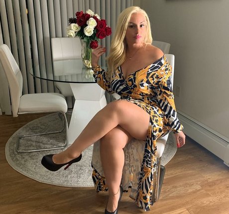 Foto di nudo di fuga di OnlyFans di Ivoryyyyy