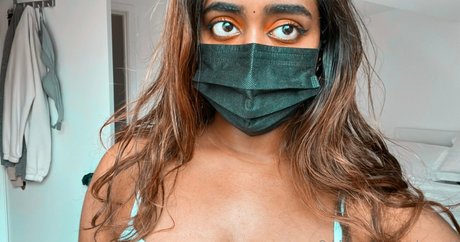 Foto di nudo di fuga di OnlyFans di Creamybrowngirl