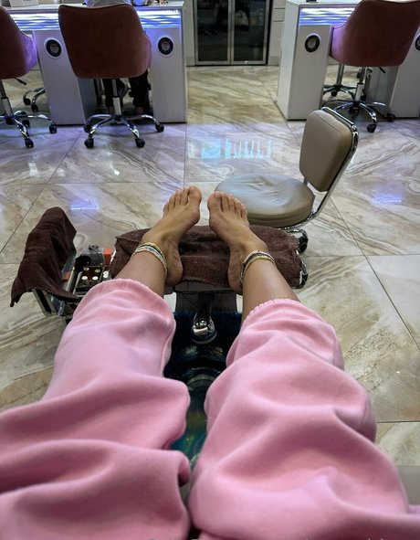 Foto di nudo di fuga di OnlyFans di Alyagoddess