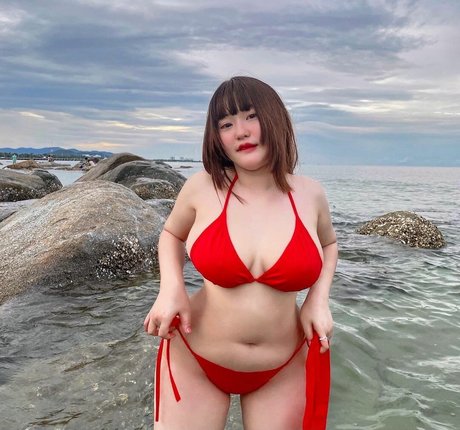 Foto di nudo di fuga di OnlyFans di Yinnxmuayy