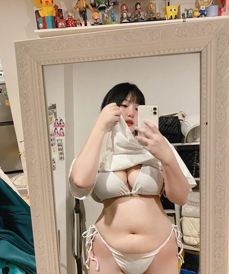 Foto di nudo di fuga di OnlyFans di Yinnxmuayy