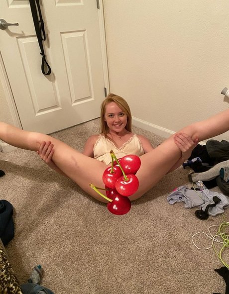 Foto di nudo di fuga di OnlyFans di Nikole Nash