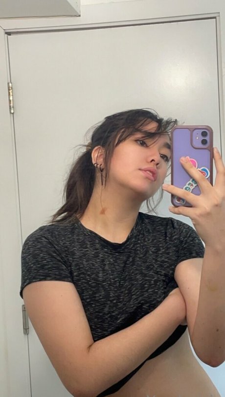 Foto di nudo di fuga di OnlyFans di Yandericia