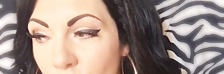 Foto di nudo di fuga di OnlyFans di Mistress Rayven Renae