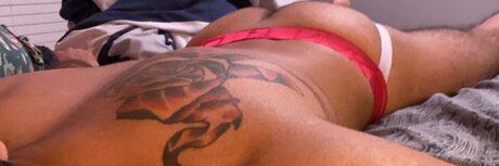 Foto di nudo di fuga di OnlyFans di Neil Rey