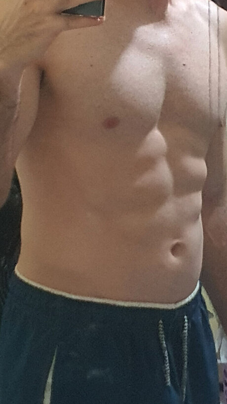 Foto di nudo di fuga di OnlyFans di Why Am I Here