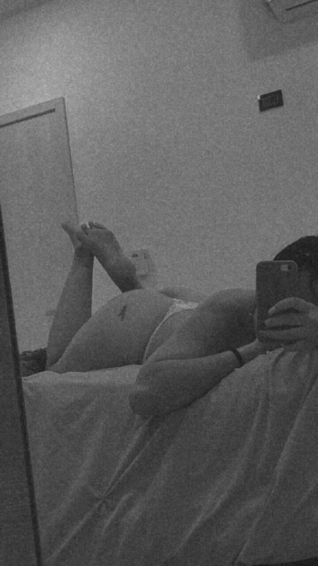Foto di nudo di fuga di OnlyFans di Steffany