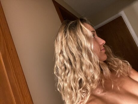 Foto di nudo di fuga di OnlyFans di Mtvh