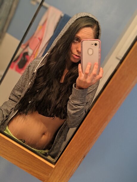 Foto di nudo di fuga di OnlyFans di Kayla