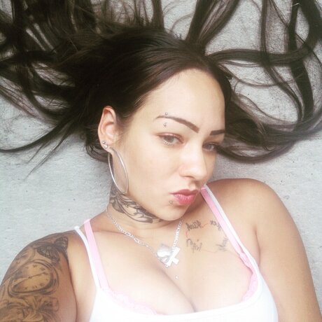 Foto di nudo di fuga di OnlyFans di Caramel Angel