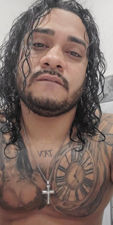 Foto di nudo di fuga di OnlyFans di Frankie Rioz