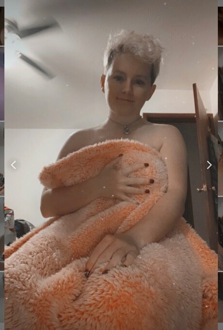Foto di nudo di fuga di OnlyFans di Babygirl1420