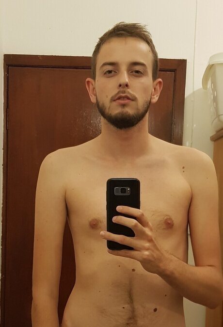 Foto di nudo di fuga di OnlyFans di Stuart Maurice