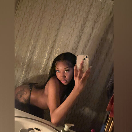 Foto di nudo di fuga di OnlyFans di Spicy Accountant 