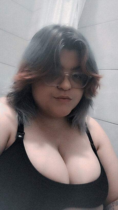 Foto di nudo di fuga di OnlyFans di Alex