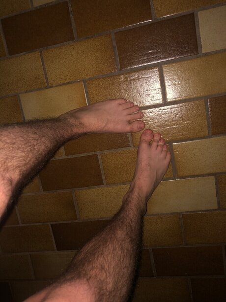 Foto di nudo di fuga di OnlyFans di Toe K Gasm