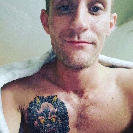 Foto di nudo di fuga di OnlyFans di Riley Betz