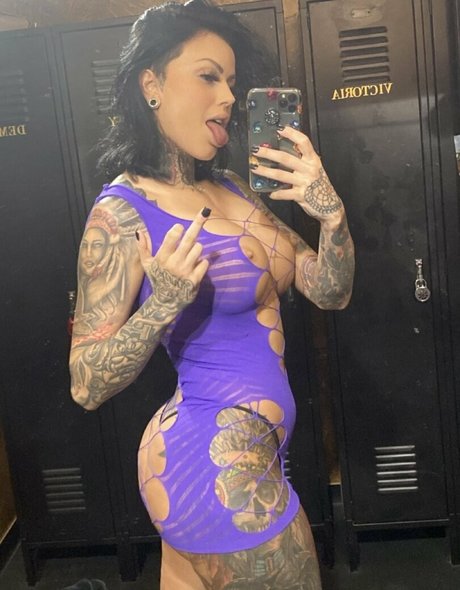 Foto di nudo di fuga di OnlyFans di Whitedovecries