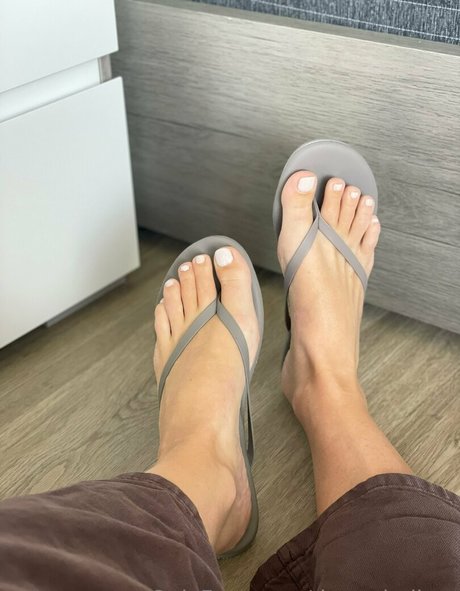 Foto di nudo di fuga di OnlyFans di Drsarabellum