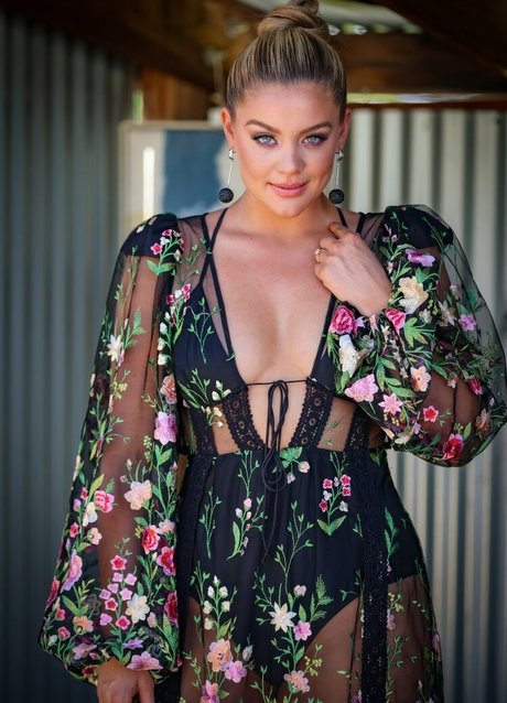Foto di nudo di fuga di OnlyFans di Lauren Alaina