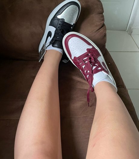 Foto di nudo di fuga di OnlyFans di Anafeetish