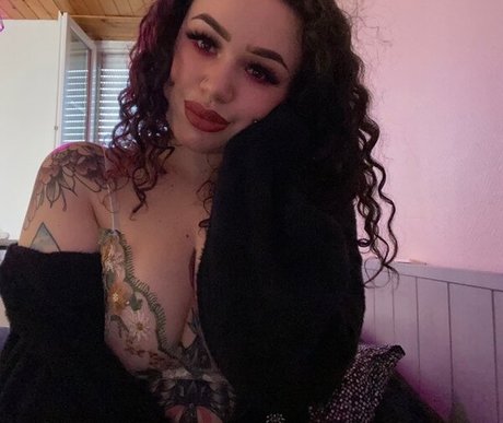 Foto di nudo di fuga di OnlyFans di Krolkmi