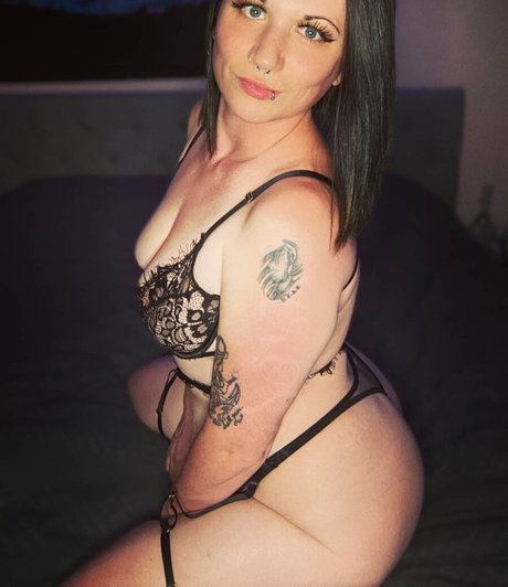 Foto di nudo di fuga di OnlyFans di Wetrosie