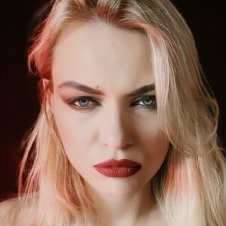 Foto di nudo di fuga di OnlyFans di Anastasyiaqueen