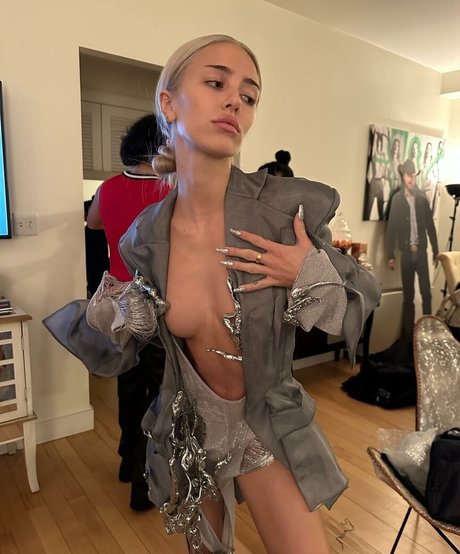 Foto di nudo di fuga di OnlyFans di Delilah Belle Hamlin