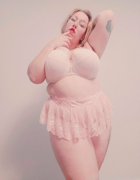 Peachyneko