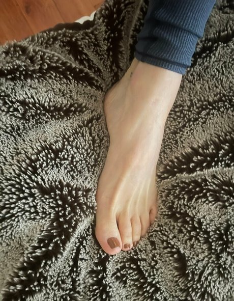 Foto di nudo di fuga di OnlyFans di Legsfeetrepeat