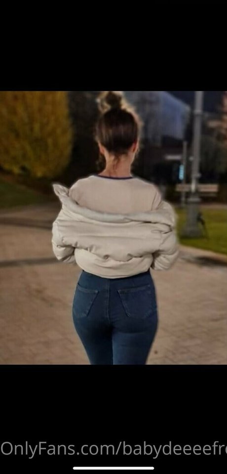 Foto di nudo di fuga di OnlyFans di Babydeeeefree
