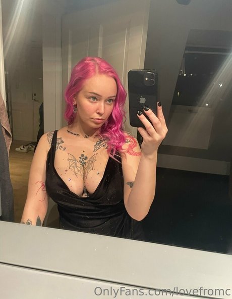 Foto di nudo di fuga di OnlyFans di Lovefromc