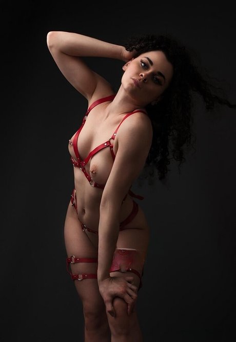 Nude Antilles