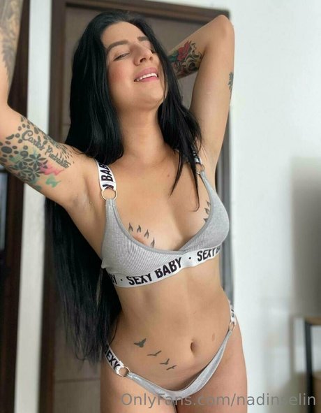 Foto di nudo di fuga di OnlyFans di Nadinselin