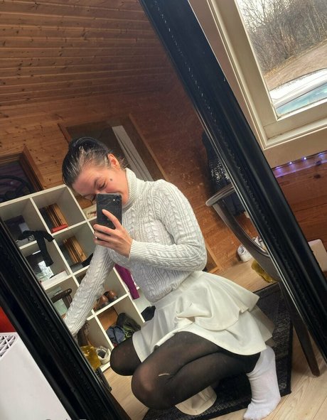 Foto di nudo di fuga di OnlyFans di Vesteraalenhotmama
