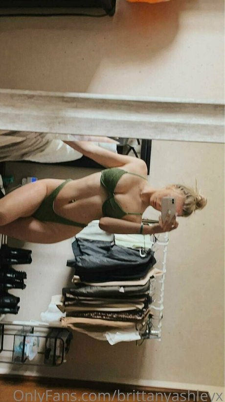 Foto di nudo di fuga di OnlyFans di Brittanyashleyx