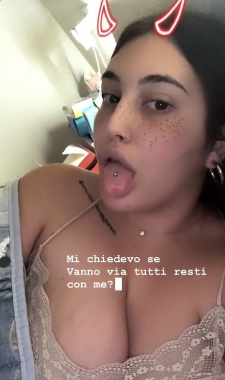 Foto di nudo di fuga di OnlyFans di Alessia Barbarossa