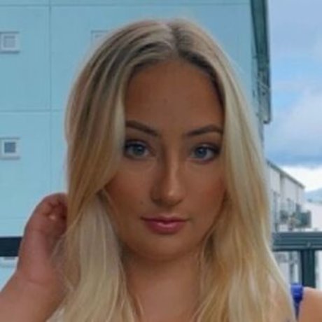 Foto di nudo di fuga di OnlyFans di Justnea