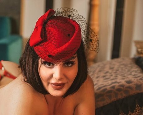 Foto di nudo di fuga di OnlyFans di Francescagiuliano